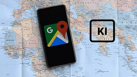 Eine Landkarte mit einem Handy, darauf das Google Maps Logo und rechts ein Badge mit KI 
