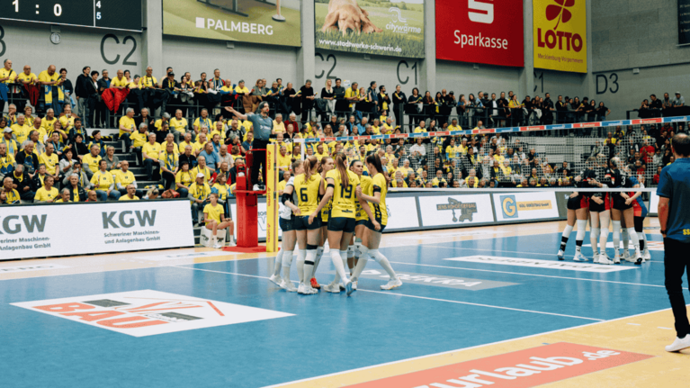 Wir feiern die neue Patnerschaft mit dem SSC Palmberg