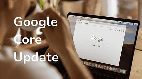 Mann schaut in einen Laptop bei dem Google geöffnet ist 