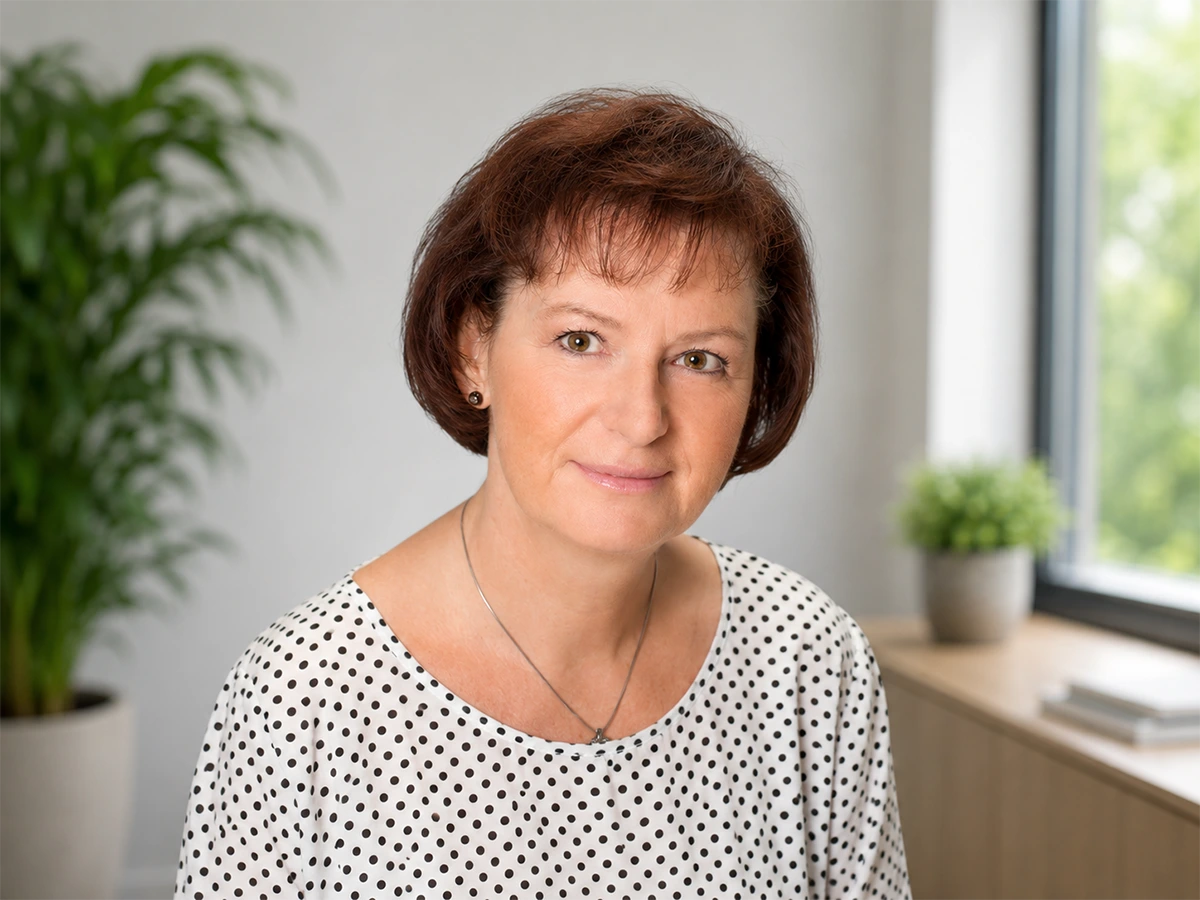 Elvira Linß