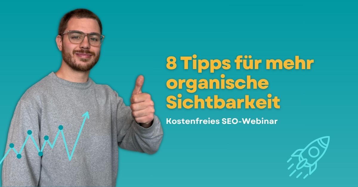 Nicolas Olk, SEO-Manager bei krick.com, zeigt den Daumen hoch für das SEO-Webinar 
